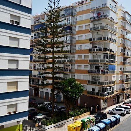 Апартаменты Caracola Frente A La Playa Торре-дель-Мар Экстерьер фото